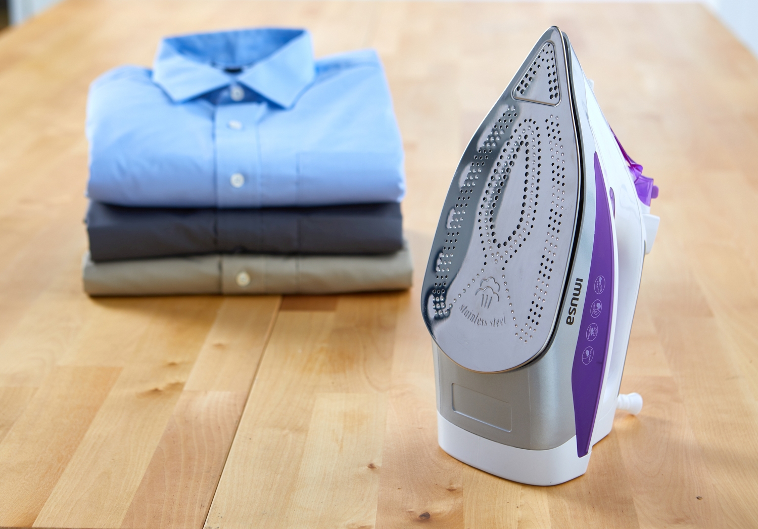 Best Soleplate Types for Steam Irons 2023 Comparison Guide