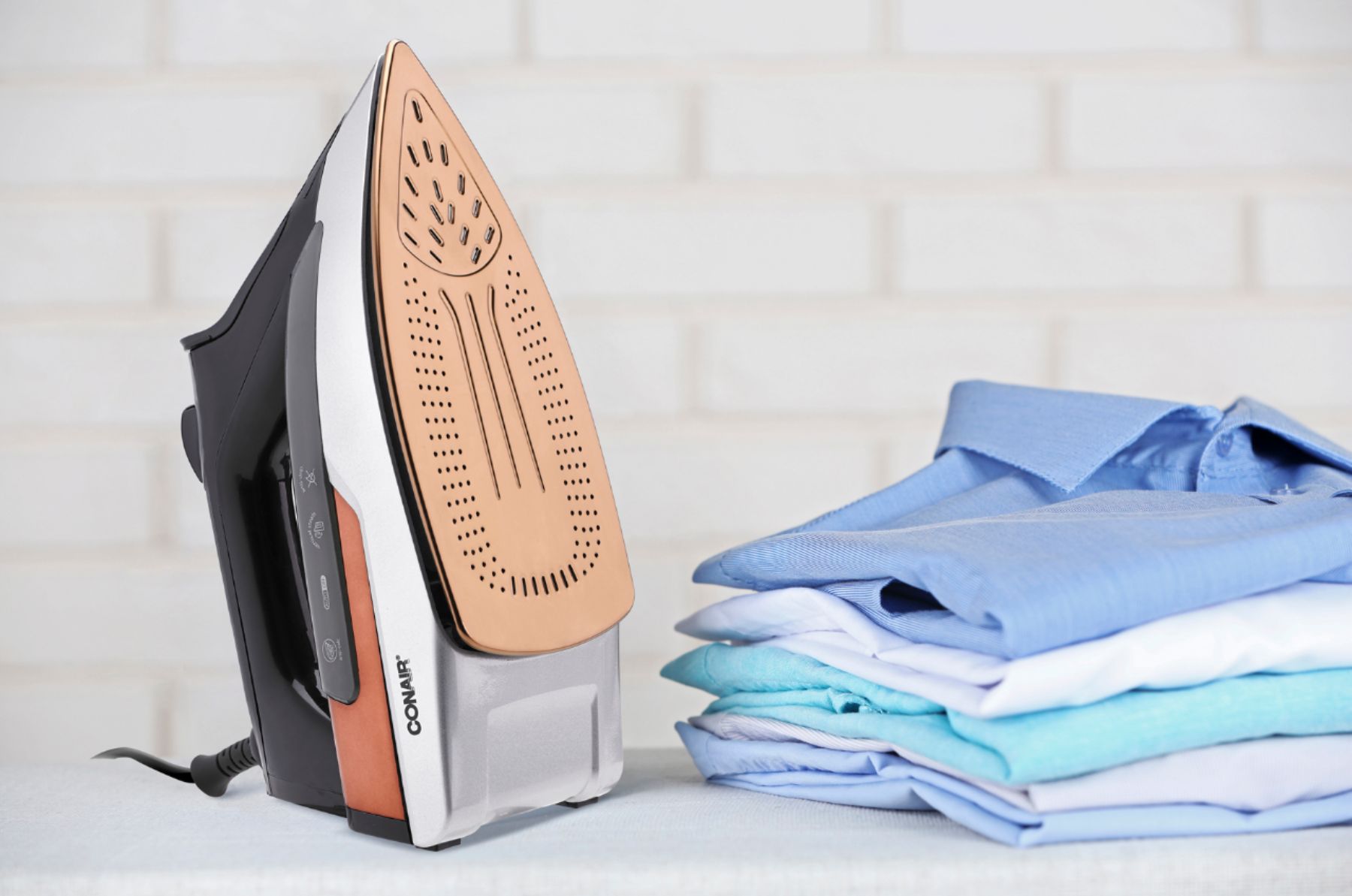 Best Soleplate Types for Steam Irons 2023 Comparison Guide